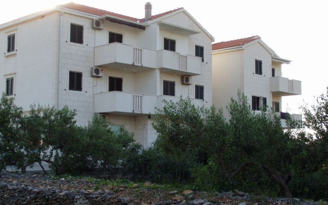 Apartment Lado