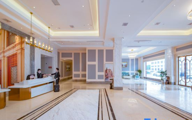 Vienna Hotel （Hanchuan Xinhe Store）