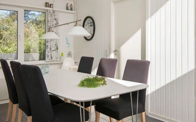 6 Person Holiday Home in Tarm