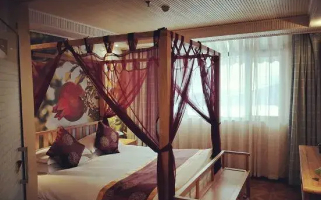 Yixian Sunshine Travel Inn (Xinxiang Hongmen University Town Branch)