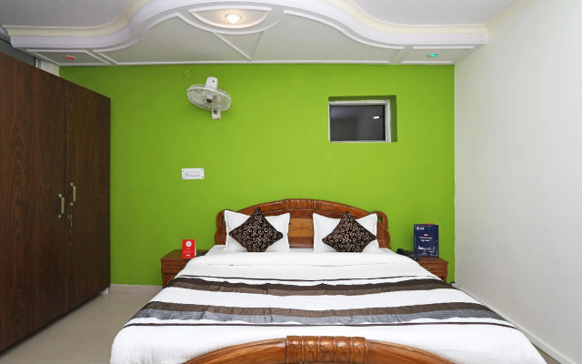 OYO 11063 Hotel Suncity