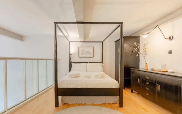 Chic 1BD Maisonette W/hot Tub, King's Cross!
