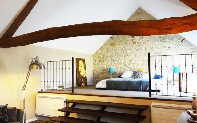 La Mona Guest House