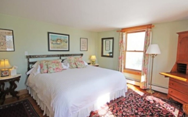 Highland Lake Inn