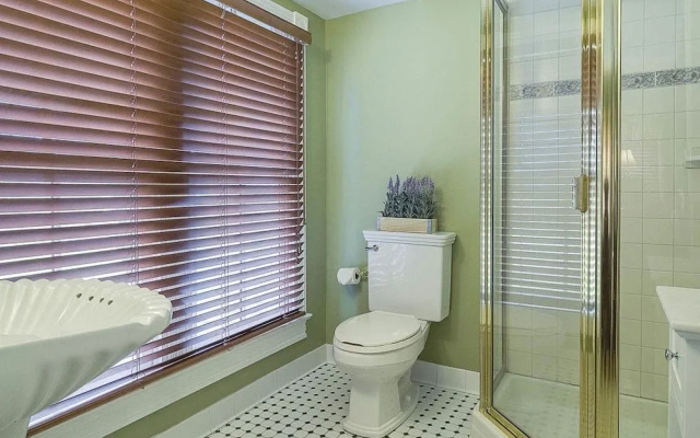 George Brooks House B&B