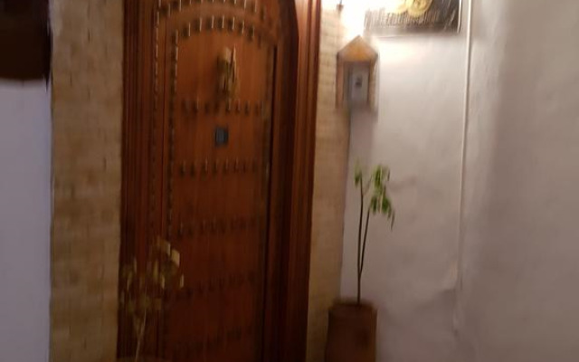 Отель Dar Ikalimo Marrakech вид на фасад