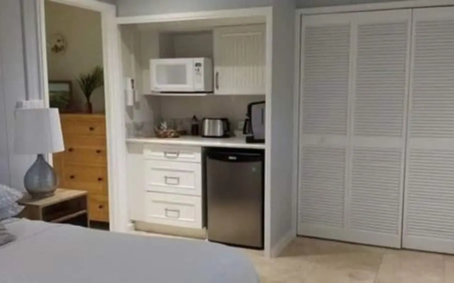 Paradise Palms B and B