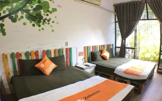 Zostay Apartment