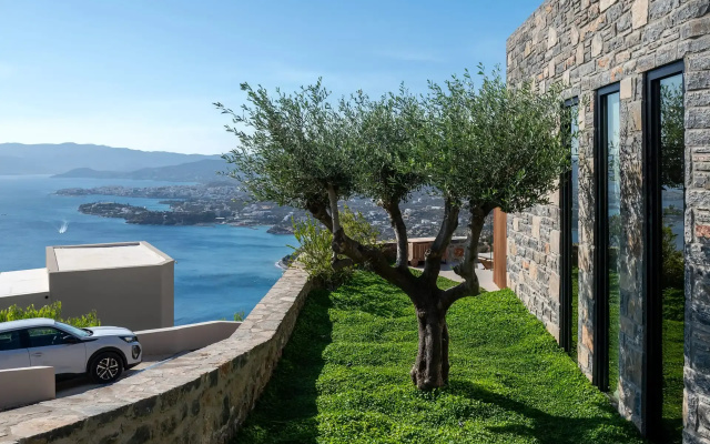MiraView Villas and Residences