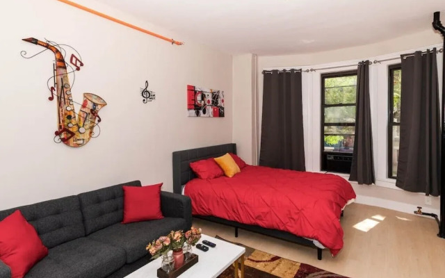 610e Very Comfortable Studio Downtown