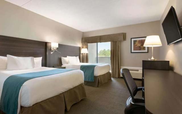 Travelodge Kingston LaSalle Hotel
