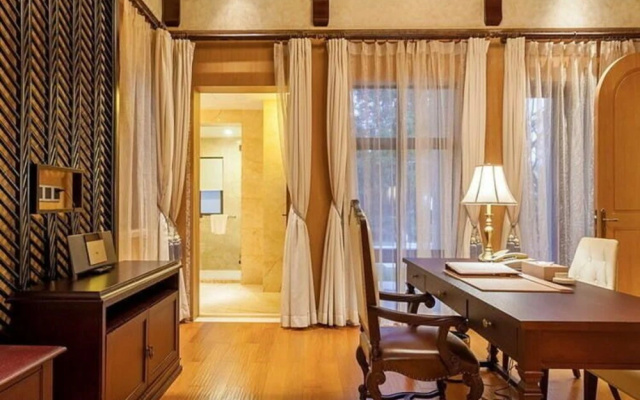zhang zhou  Meilun Resort