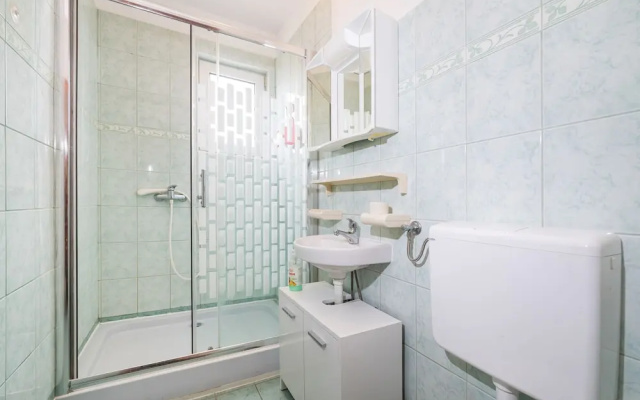 Nice Apartment Silvia 4 for 3 Persons