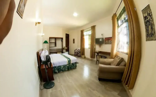 Sandmark Hotel Serengeti
