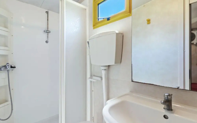 Mobile Home in Banjole Near Beach Centinera