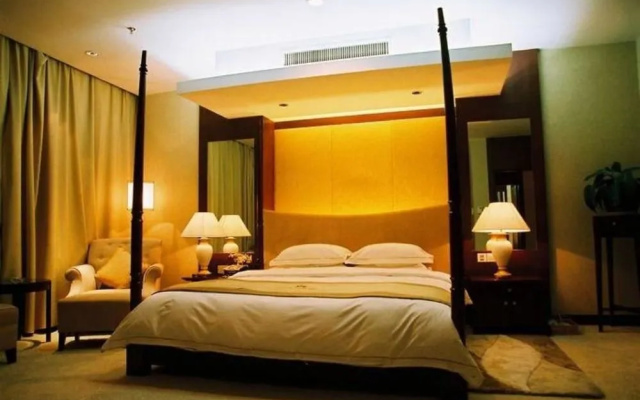 Longcheng International Hotel
