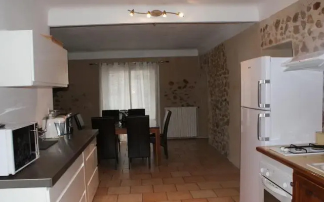 Aux Portes dAvignon