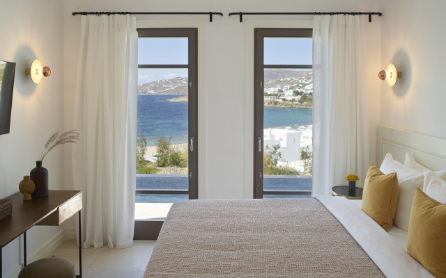 Bonzoe Suites & Villas