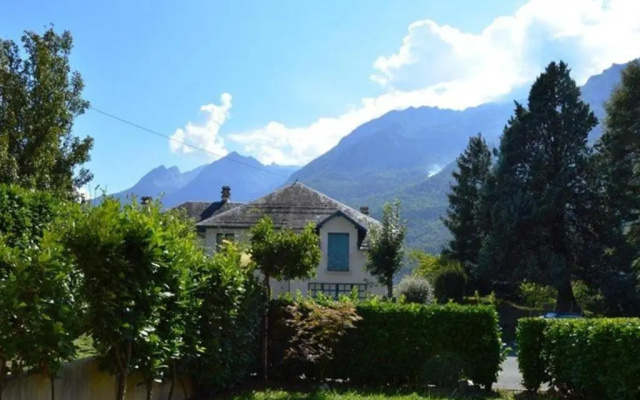 Appartement Esquièze-Sère, 3 pièces, 6 personnes - FR-1-402-98