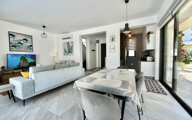 66 PER - Stay Villa Palm