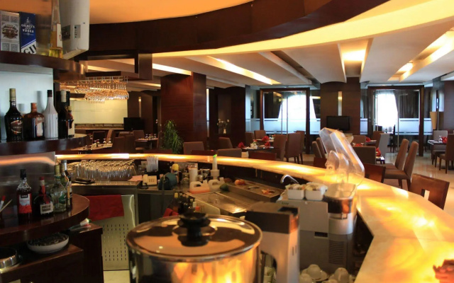 Metro Hotel Jababeka
