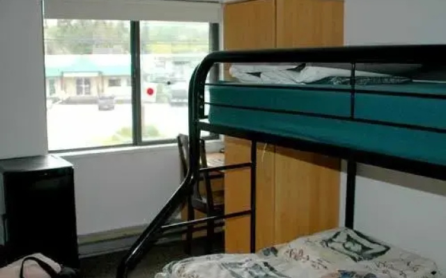 The Upper Deck Guesthouse