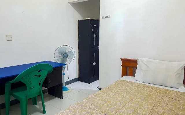 SPOT ON 93997 Sutangkas Kost