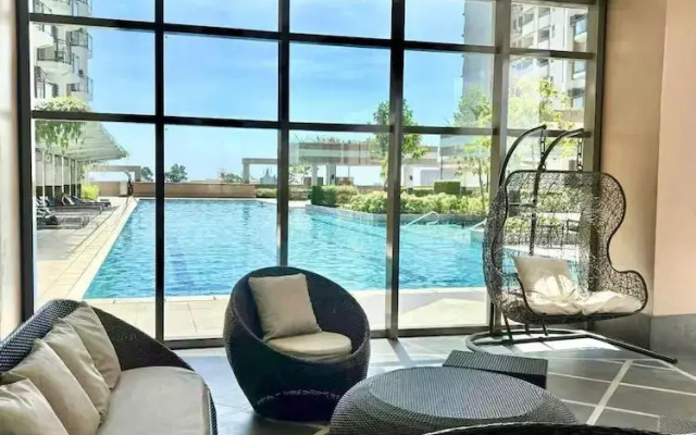 LeMoon's Chill with beautiful view