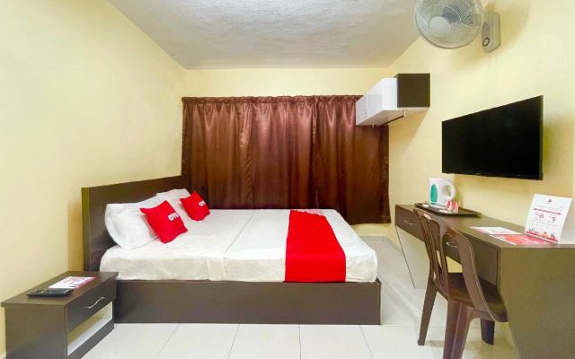 OYO 90369 Safari Hotel Lumut