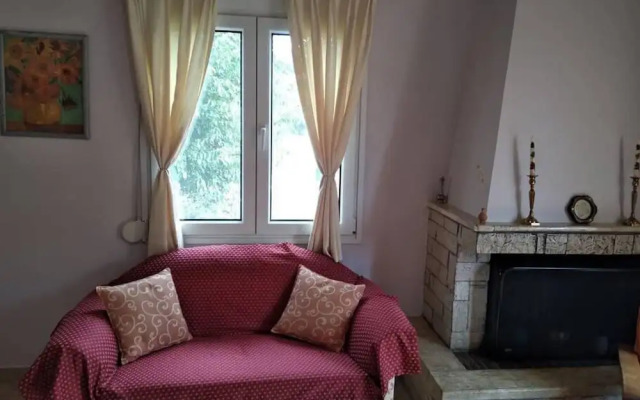 Aggelos House in Kalamitsi