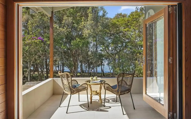 Pelican Point