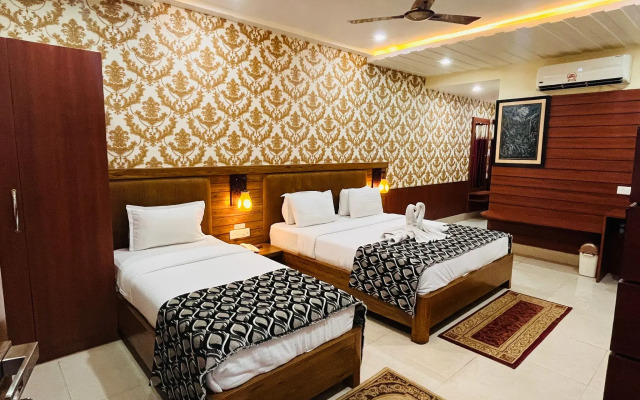 Sarojinee Residency
