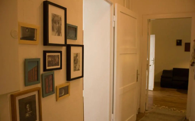Central , 3 Rooms in Frankfurter Tor
