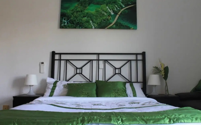 1st Line Beach, 2-bed Apartment in Calahonda