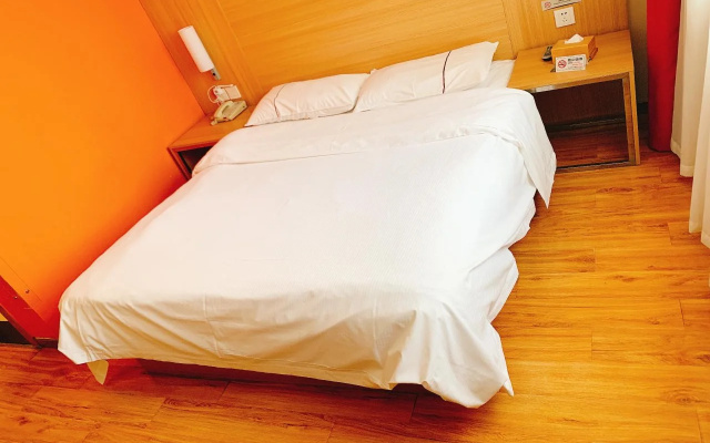 Ibis Hotel Lanzhou Zhangye Road