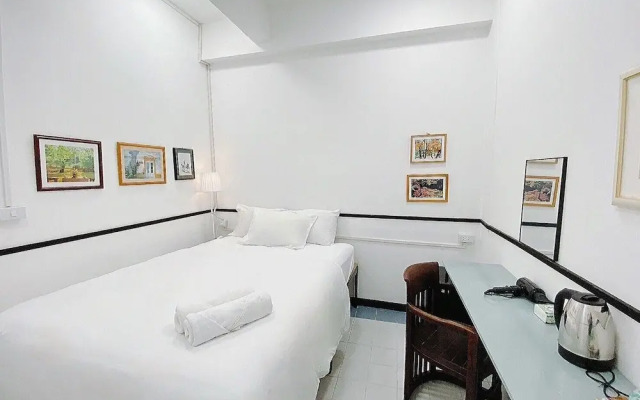 Bob House MRT Hua Lamphong