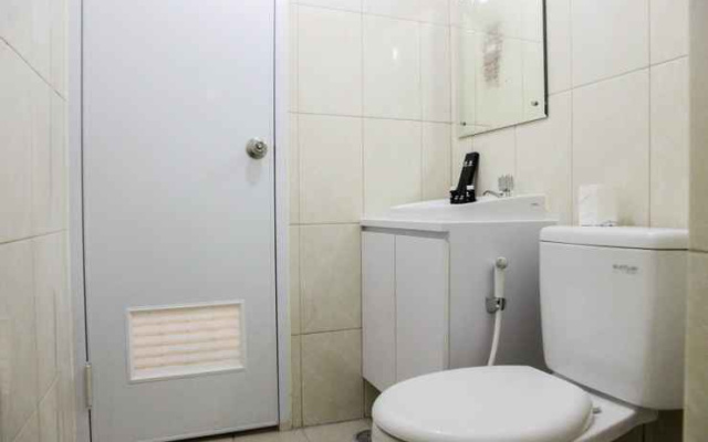 2BR Best Price Apartment at Springlake Summarecon By Travelio