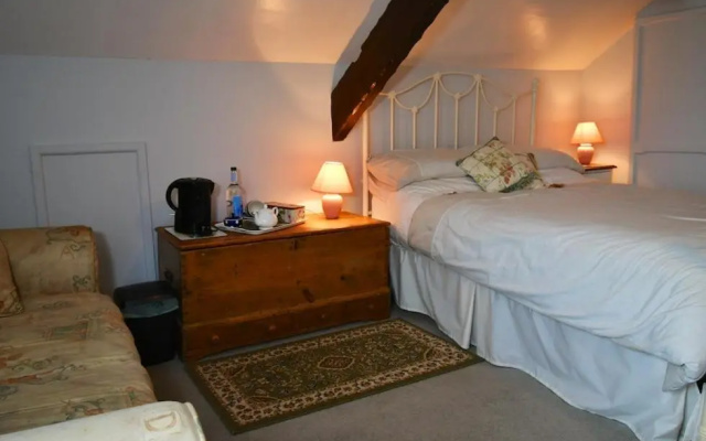 Glascoed Farmhouse