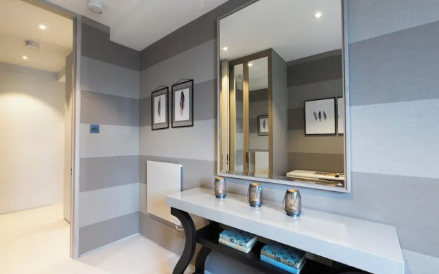 Knightsbridge & Chelsea Lux 2 bed Duplex