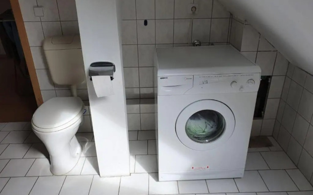 Attic Oelsnitz am Hegebach mit Netflix und Parkplatz Self Check-in