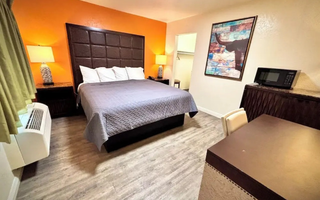 Crest Motel