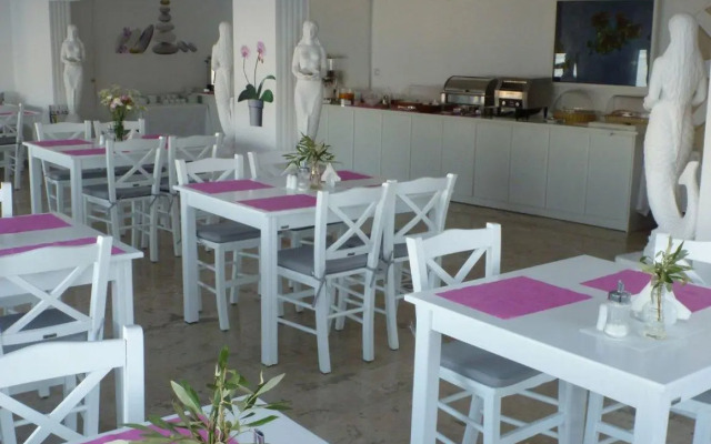 Gorgona Hotel