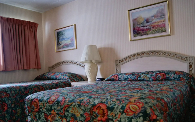 Meadow Court Inn
