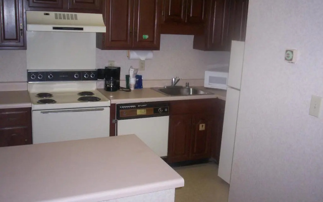 Rime Garden Inn & Suites
