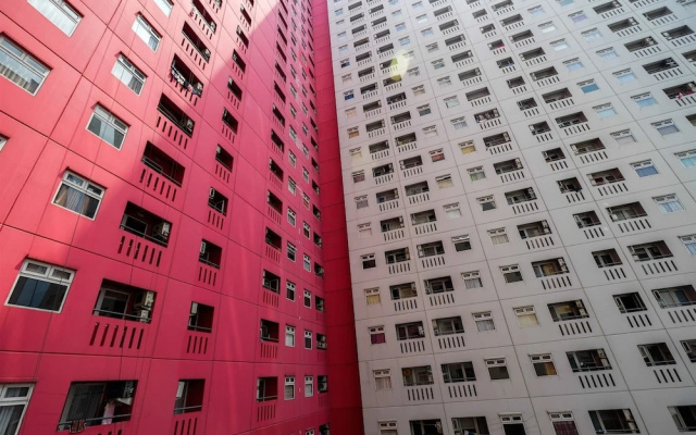 Comfort 2BR with Pool View Green Pramuka City Apartment