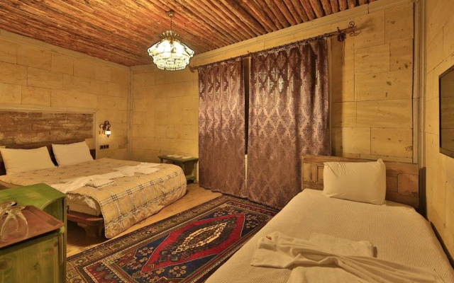 El Nazar Hotel & Cave Suites