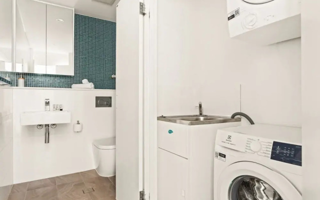 Coastal 2-bed Apartment Near Beach