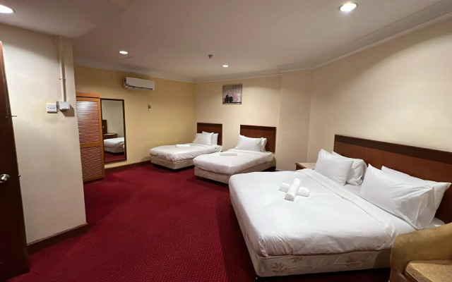 Отель Kingston 11 PWTC