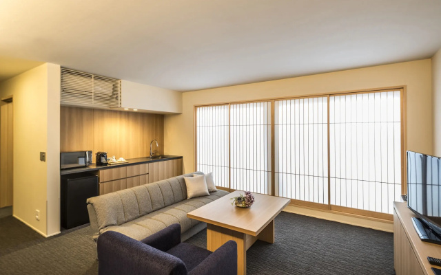 Отель Tomoya Residence Hotel Kyoto Nijo Takakura