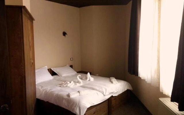 Family hotel Valchanovata Kashta